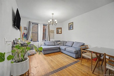 Prime Location, In The Heart Of Flushing Downtown. Very Close To - photo 4
