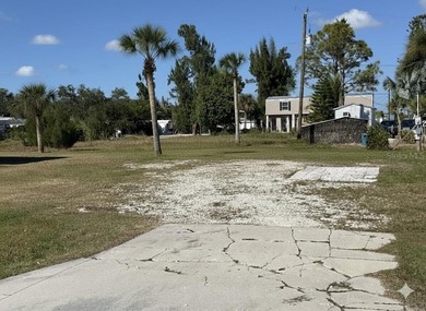 Port Charlotte Waterway Lakes Area Lot For Sale in Port Charlotte Florida