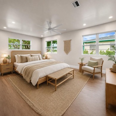 Beautifully renovated 4BR/3.5BA home in the heart of Lake Park - photo 3