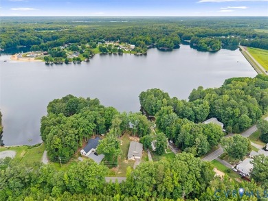 Experience the best of Lake Caroline living in this beautifully - photo 5
