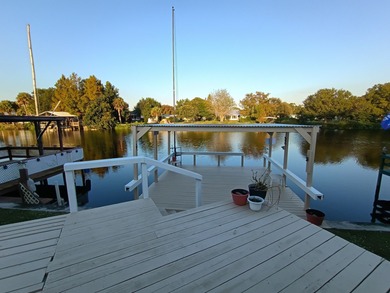 Lake Home For Sale in Okeechobee, Florida
