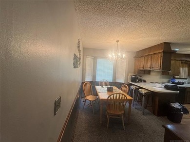 Keystone Lake living in gated Gull Bay. 2 Owner Well Cared For - photo 7