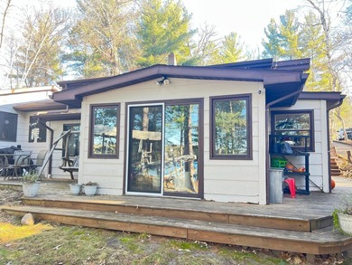 Take a look at this multi-level, 4-bed, 3-bathroom year-round - photo 2