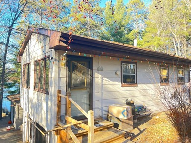 Take a look at this multi-level, 4-bed, 3-bathroom year-round - photo 4