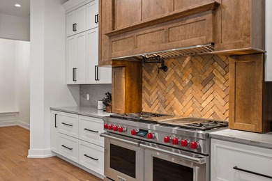 This extraordinary 6,860 SF, 5BD/5BA estate is set on 6.78 - photo 26