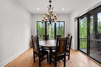 This extraordinary 6,860 SF, 5BD/5BA estate is set on 6.78 - photo 29
