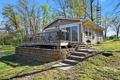PRICE IMPROVEMENT!! Discover the perfect blend of coziness and - photo 2