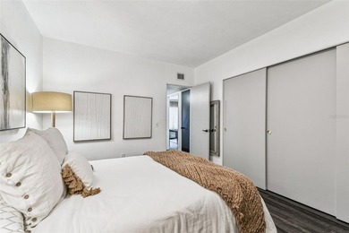 Welcome to easy, low-maintenance living in this beautifully - photo 35