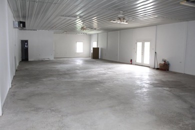 LOCATION LOCATION LOCATION Prime Commercial Opportunity - Approx - photo 10