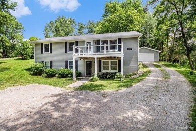 Lake Home Sale Pending in Pinckney, Michigan