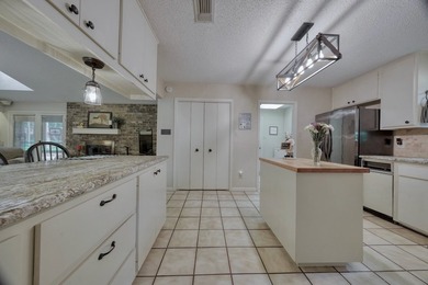 Welcome to your serene retreat in the beautiful, gated community - photo 8
