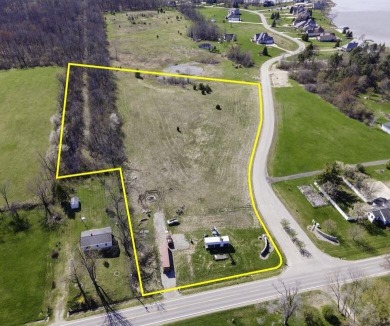 Loch Erin Lake Acreage For Sale in Onsted Michigan