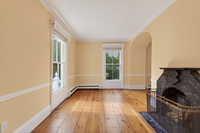 This beautiful 3,238 square foot c. 1832 Italianate sits in the - photo 11