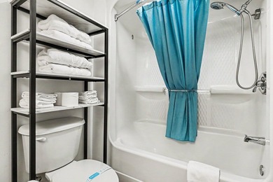 Oceanfront luxury living at it's finest. Enjoy spectacular views - photo 18