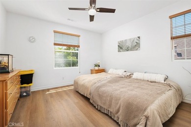 Welcome to this beautifully upgraded detached home featuring 3 - photo 21