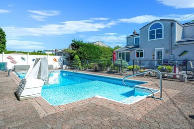 Welcome to this sprawling 1971-built, 4-bedroom, 2.5-bathroom - photo 37