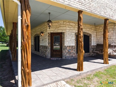 Welcome to your own private retreat in the heart of Salado! - photo 3