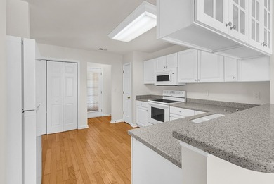 Welcome home to this charming 3-bedroom, 2-bath cottage-style - photo 9