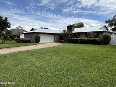 (private lake, pond, creek) Home For Sale in Daytona Beach Florida