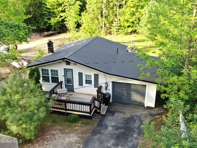 Charming, move-in-ready cottage in Broadalbin, just steps from - photo 3
