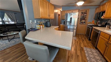 Don't miss this incredible lake retreat! This is a truly unique - photo 12