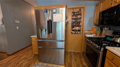 Don't miss this incredible lake retreat! This is a truly unique - photo 15