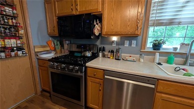 Don't miss this incredible lake retreat! This is a truly unique - photo 16