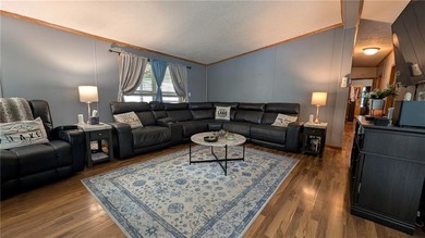 Don't miss this incredible lake retreat! This is a truly unique - photo 17