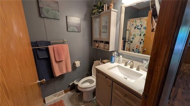 Don't miss this incredible lake retreat! This is a truly unique - photo 20