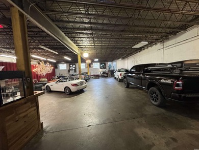 Heart of city & entry block to Downtown area with 22,000sqf of