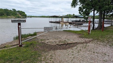 Don't miss this incredible lake retreat! This is a truly unique - photo 36