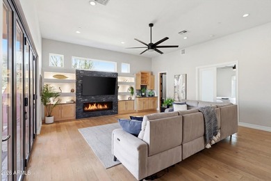 Modern desert luxury beautifully designed single-level home in - photo 9