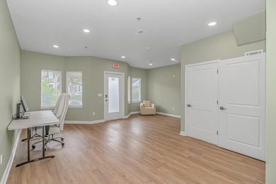 Welcome to this exceptional 3-bedroom, 4-bath mixed-use townhome - photo 5