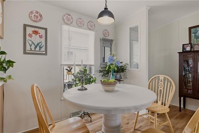 Welcome to this beautifully maintained 3-bedroom, 2-bath - photo 6