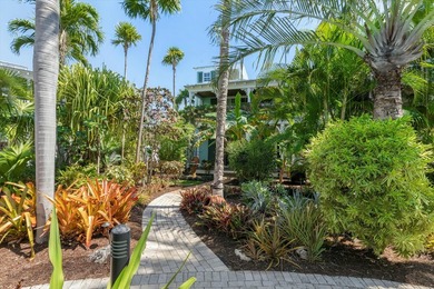 Surprising water views combined with maximum privacy are the - photo 7