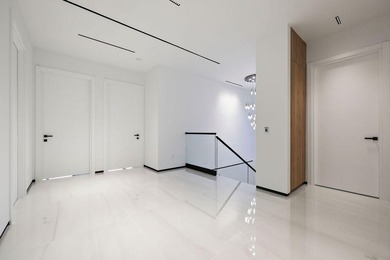 A refined take on modern luxury with fresh compositions enhanced - photo 18