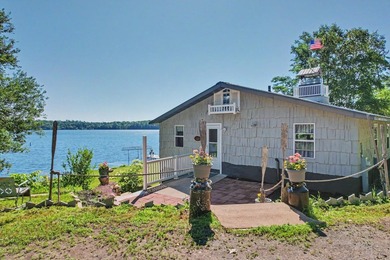 Enjoy classic Northwoods lake living on beautiful Little Arbor - photo 2