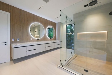 A refined take on modern luxury with fresh compositions enhanced - photo 22