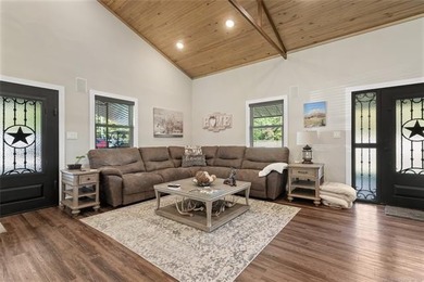 Private 3-bedroom, 2-bath metal home on 40 wooded acres in - photo 6