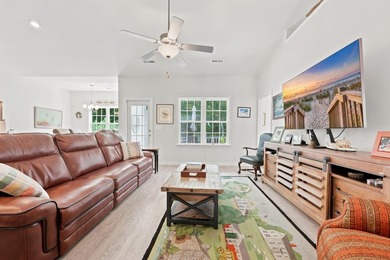 Welcome to coastal living at its finest in Harbor Club, a - photo 7