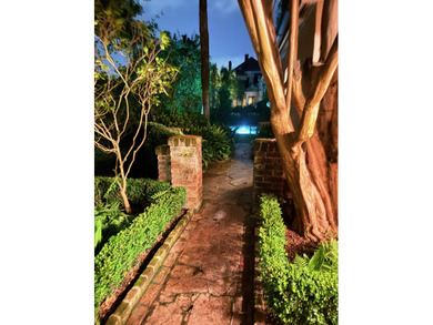 42 South Battery, also known as the Robert Murray House is a