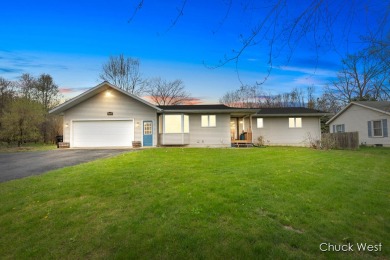 Campau Lake Home For Sale in Alto Michigan