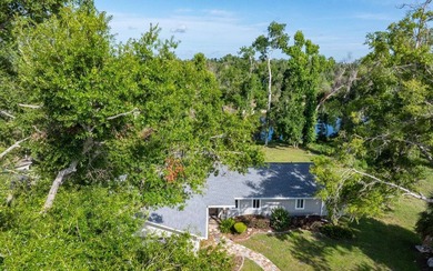 Beautiful 3/2 home in 55+ community on the historic Suwannee - photo 32
