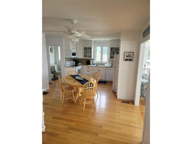 Snug harbor * The Pipers Nest* This beautiful Colonial offers 3 - photo 10