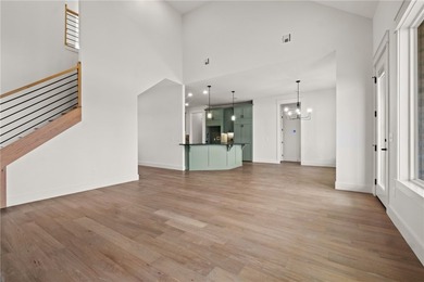 Priced well below appraised value, this home lets buyers walk in - photo 10