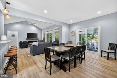 Elevate your life with this exquisite waterfront escape - photo 17