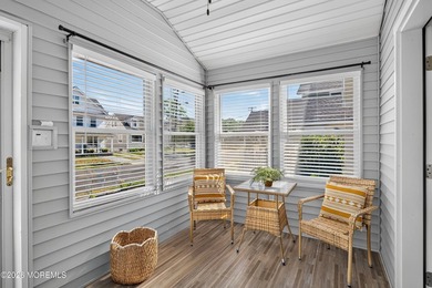 Welcome to this beautifully updated, meticulously maintained - photo 5