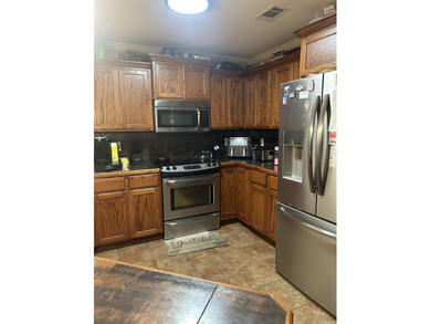 Come see this darling home located in a nice desirable - photo 8