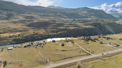 Gardiner Montana riverfront property. Overlooking the iconic - photo 30