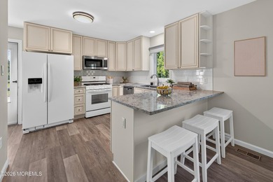 Welcome to this beautifully updated, meticulously maintained - photo 10